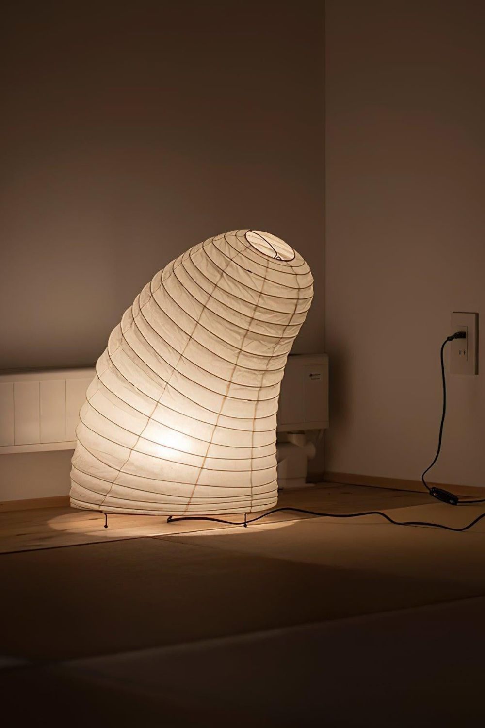 Akari VB-13T Table Lamp