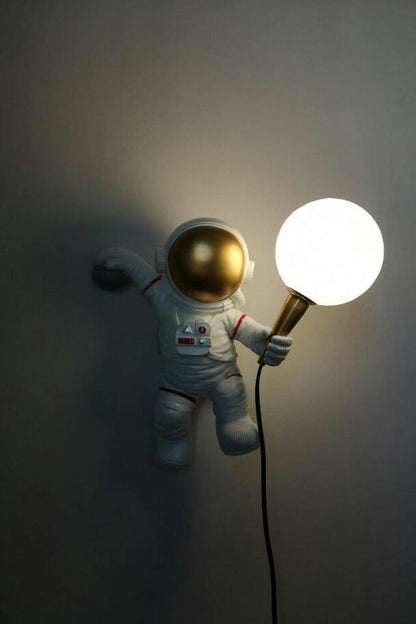 Astronaut Wall Lamp