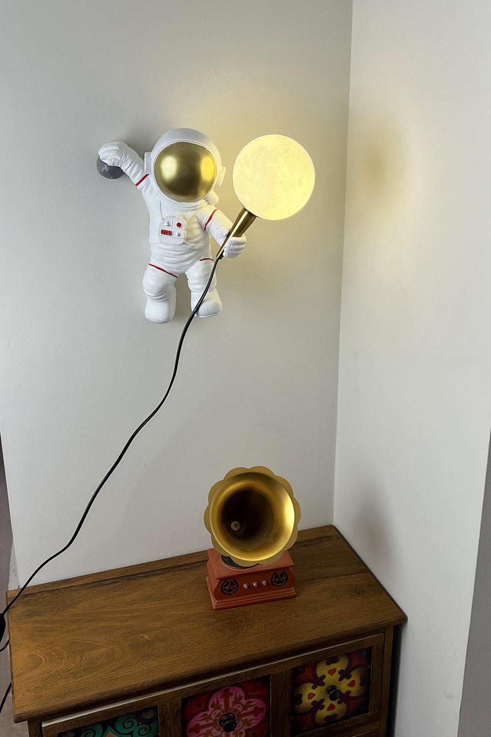 Astronaut Wall Lamp