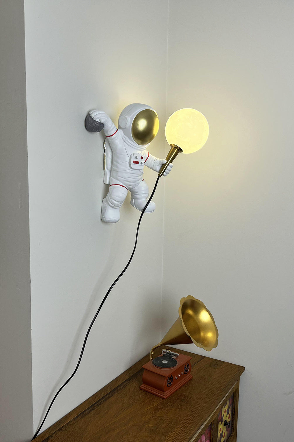 Astronaut Wall Lamp