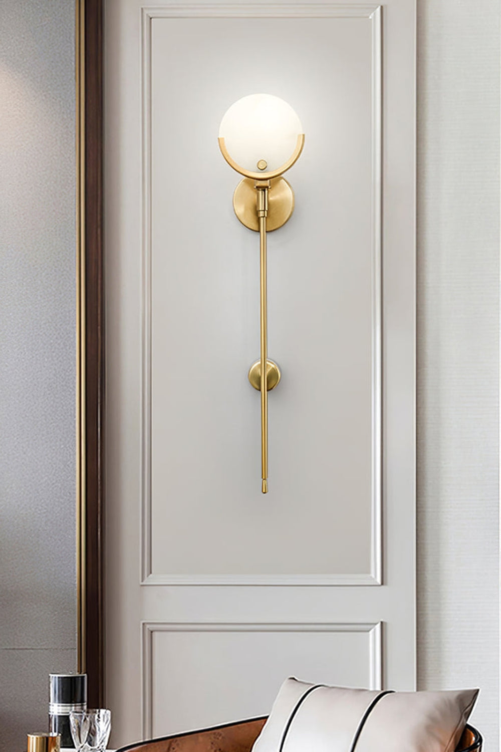 Alabaster Ava Brass Wall Lamp