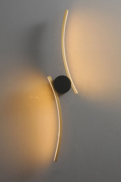 Curved Wall Lamp