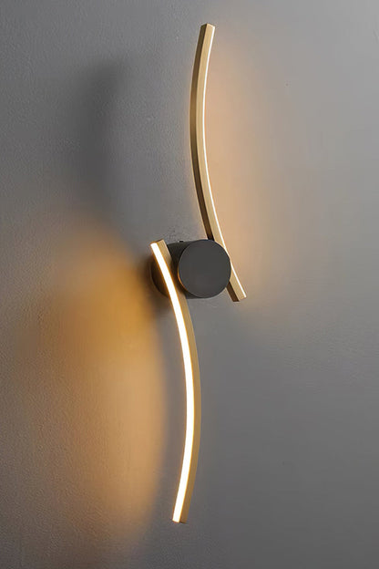 Curved Wall Lamp