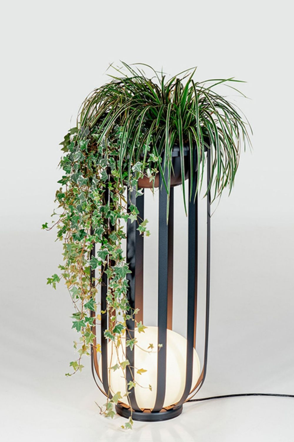 Garden courtyard floor lamp