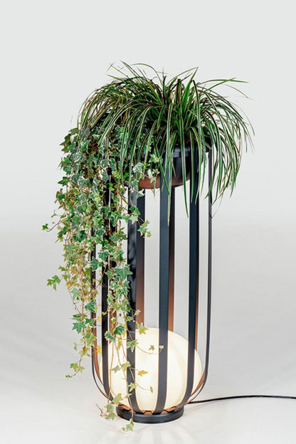 Garden courtyard floor lamp