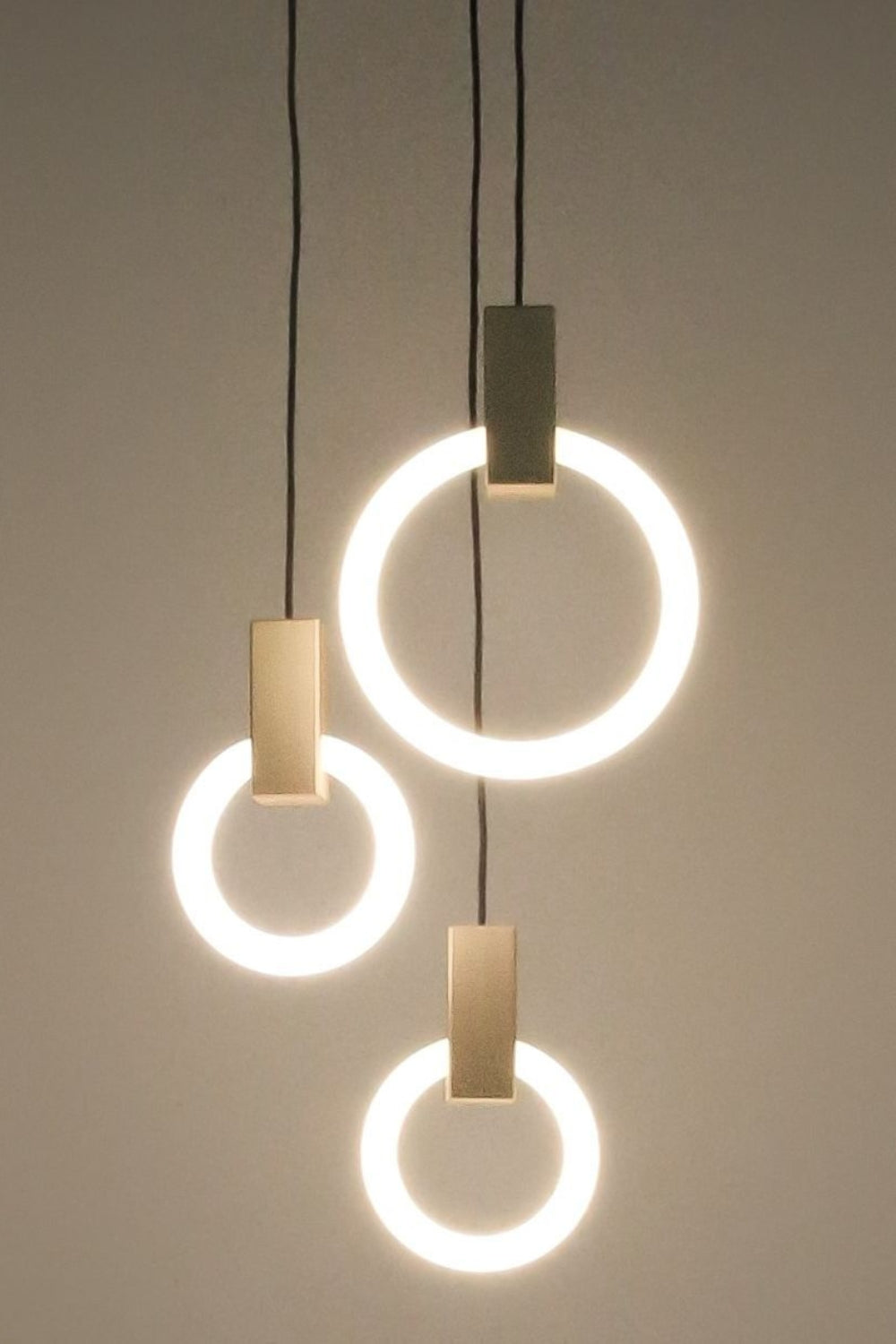 Halo Suspended lights