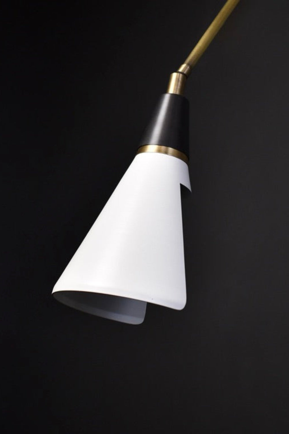 Magari Wall Lamp